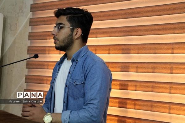 دیدار نمایندگان تشکل‌های دانش‌آموزی شهرستان سمنان با نماینده ولی فقیه در استان