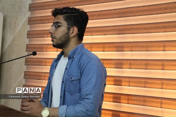 دیدار نمایندگان تشکل‌های دانش‌آموزی شهرستان سمنان با نماینده ولی فقیه در استان