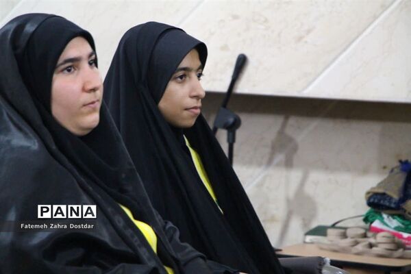دیدار نمایندگان تشکل‌های دانش‌آموزی شهرستان سمنان با نماینده ولی فقیه در استان