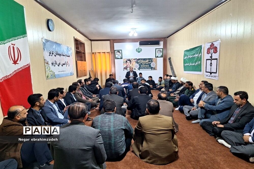 دیداردانش‌آموزان با امام جمعه شهرستان جاجرم