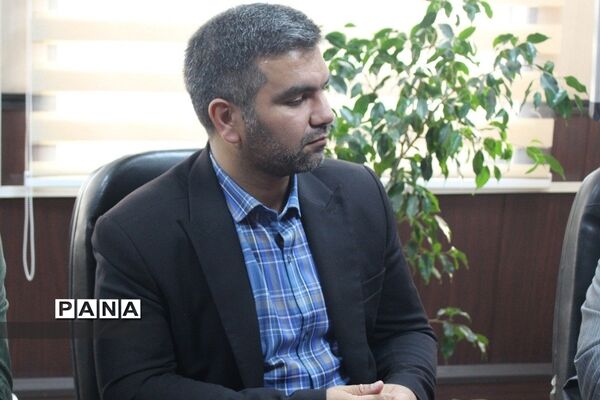 آیین تکریم و معارفه مدیر سازمان دانش‌آموزی شهرستان‌های استان تهران
