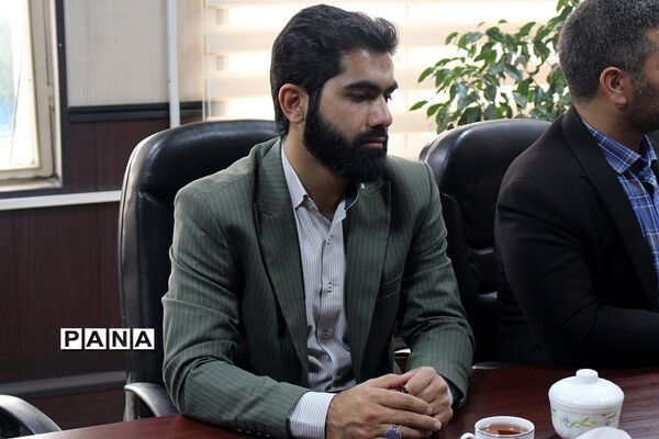آیین تکریم و معارفه مدیر سازمان دانش‌آموزی شهرستان‌های استان تهران