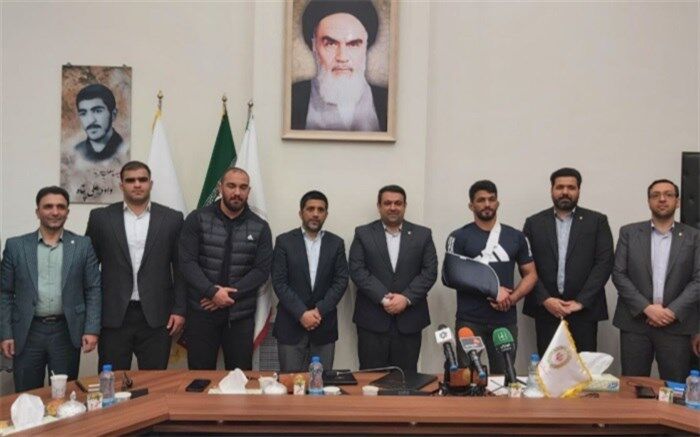 استخدام ۳ قهرمان کشتی المپیک و جهان در بانک ملی