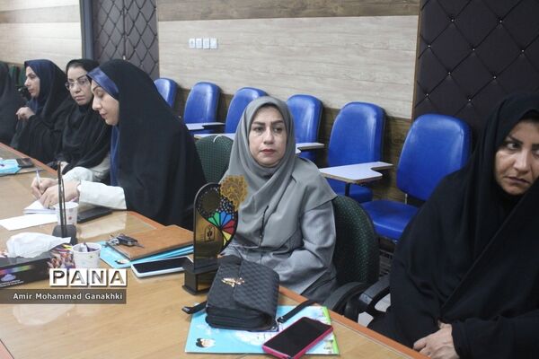 تجلیل از گروهای آموزشی حوزه معاونت پرورشی و فرهنگی اداره کل آموزش و پرورش استان بوشهر