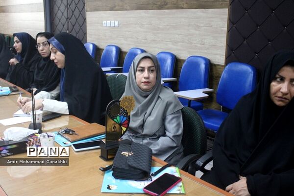 تجلیل از گروهای آموزشی حوزه معاونت پرورشی و فرهنگی اداره کل آموزش و پرورش استان بوشهر