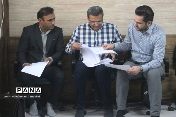 تجلیل از گروهای آموزشی حوزه معاونت پرورشی و فرهنگی اداره کل آموزش و پرورش استان بوشهر