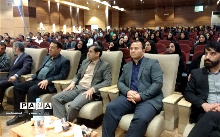 تبادل اطلاعات و تجربه‌گردانی معلمان تربیت بدنی در  ناحیه ۷ مشهد مقدس/فیلم