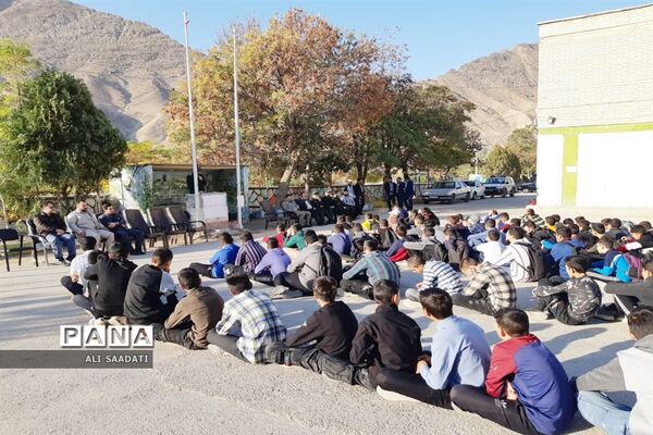 نواختن زنگ پدافند غیر‌عامل در شهرستان کلات