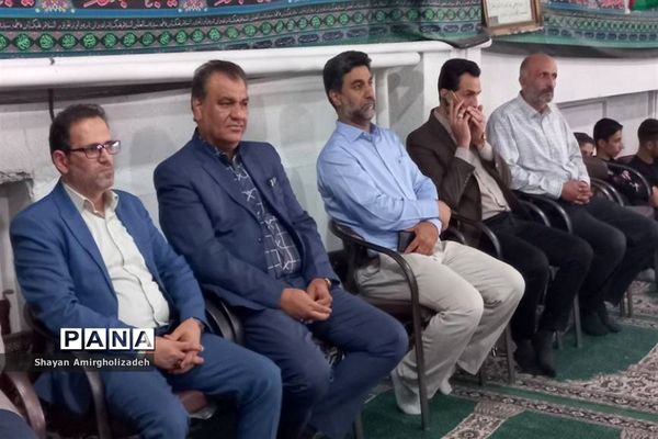 مراسم یادبود شهید حسین فهمیده در هنرستان امیرکبیر قرچک