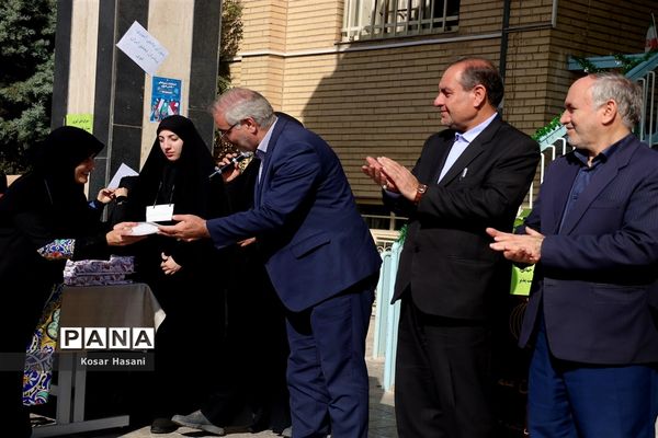 انتخابات شوراهای دانش‌آموزی در دبیرستان سمیه ناحیه ۲ تبریز