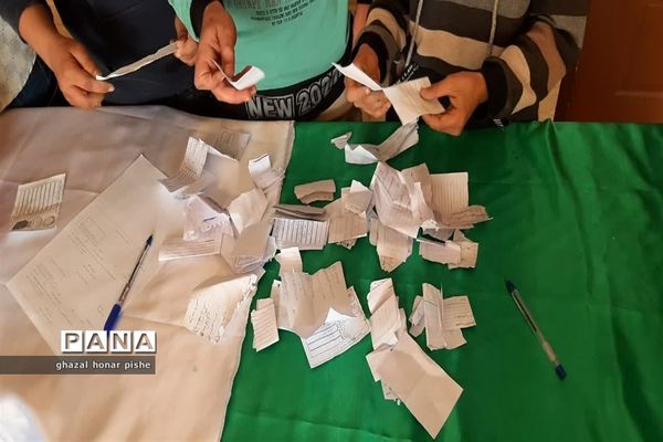 بیست وششمین دوره انتخابات شوراهای دانش‌آموزی در مدارس شهرستان فاروج