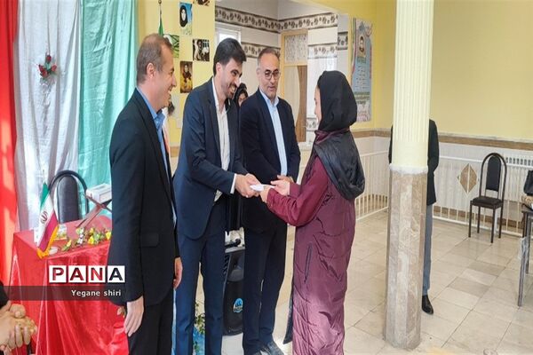 برگزاری  مراسم یادواره شهدا در دبیرستان دخترانه نسیبه