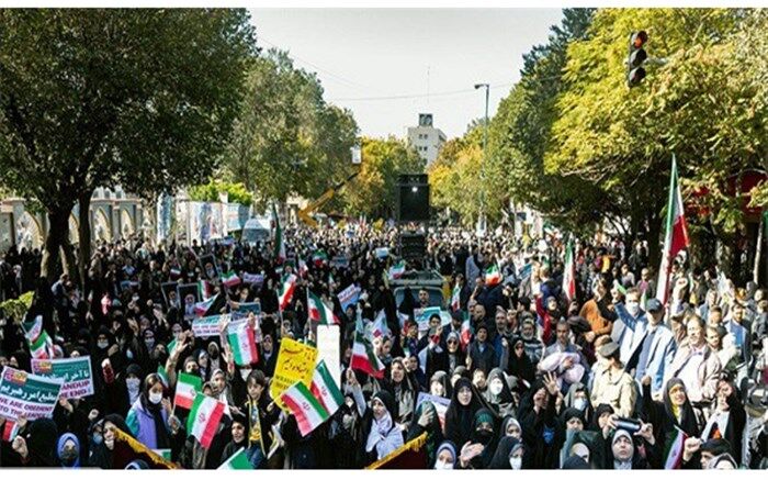 ۱۳ آبان‌، نماد ایستادگی، مقاومت و استکبارستیزی است