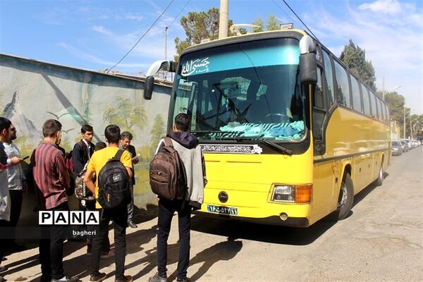 اعزام دانش‌آموزان کرمانی برای دیدار رهبری