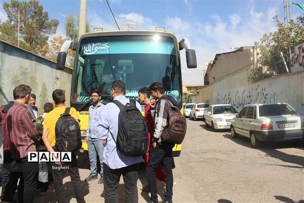 اعزام دانش‌آموزان کرمانی برای دیدار رهبری