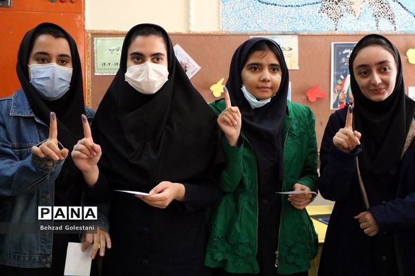 انتخابات شوراهای دانش‌آموزی در آذربایجان غربی