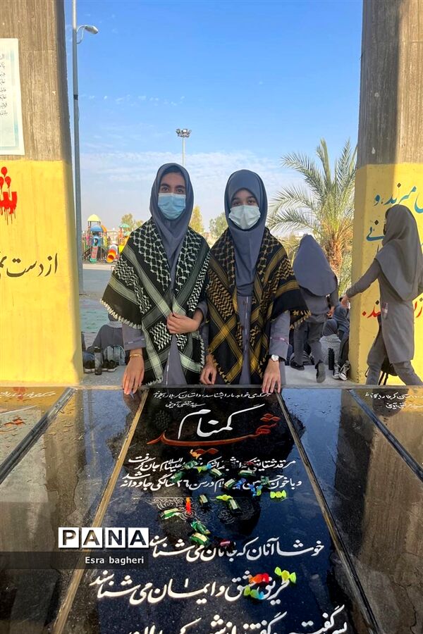 زیارت قبور شهدای گمنام دانش‌آموزان دبیرستان قاضی گله‌دار به مناسبت هفته بسیج دانش‌آموزی