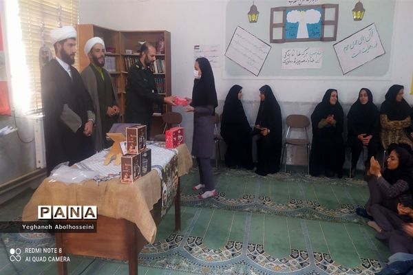 برگزاری یادواره شهدای دانش‌آموز در مدارس شهرستان اقلید