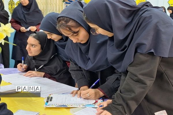 برگزاری انتخابات شورای دانش‌آموزی  دبیرستان سیزده آبان ناحیه یک کرج