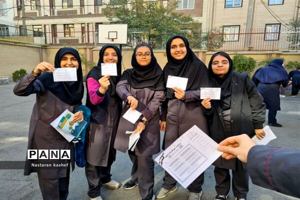 انتخابات شورای دانش‌آموزی دبیرستان دخترانه فرهنگ منطقه ۱۳