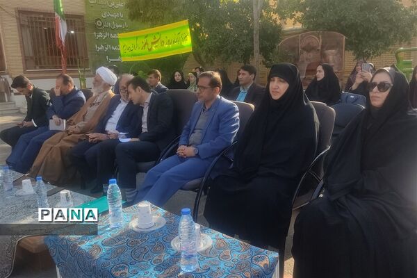 برگزاری مراسم نمادین انتخابات شوراهای دانش‌آموزی  در شیراز