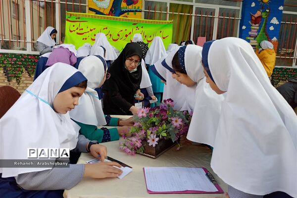 انتخابات شورای دانش‌آموزی در مدارس شهرستان آباده