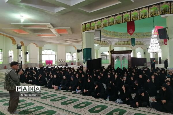 حضور دانش‌آموزان دختر هرات و مروست در یادمان شهدای شلمچه