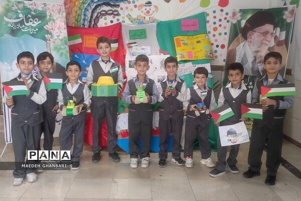 نمایشگاه دست سازه‌های استکبارستیزی، در دبستان پسرانه حضرت رسول اکرم شهرستان پردیس
