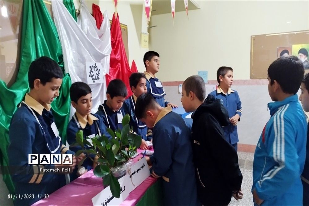 برگزاری انتخابات شوراهای دانش‌آموزی در قرچک