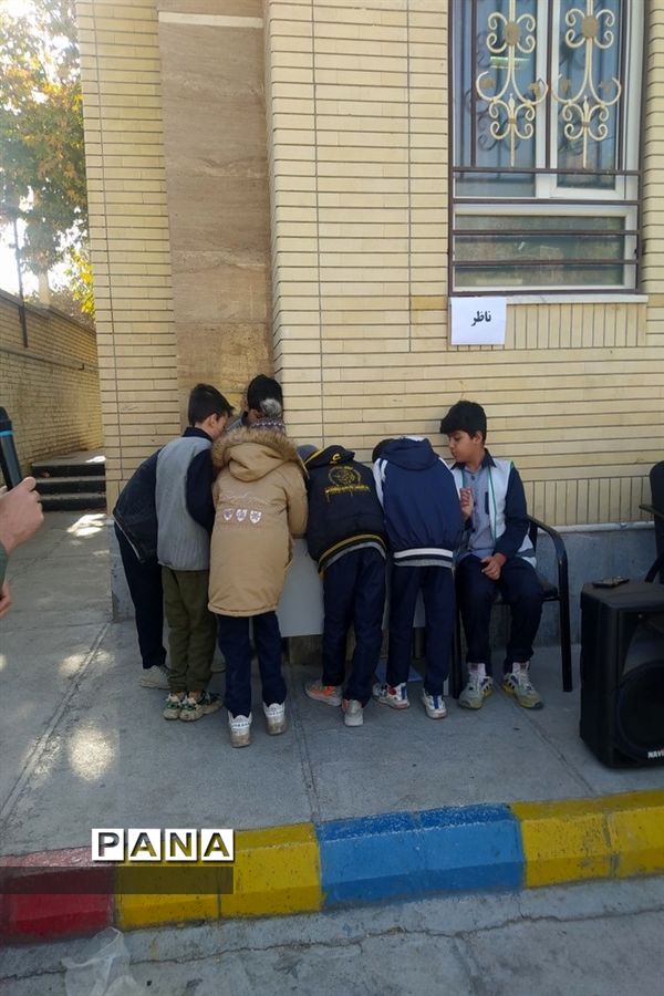 انتخابات شورای دانش‌آموزی مدرسه معلم دوره دوم