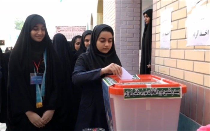 انتخابات شورای دانش‌آموزی در برازجان برگزار شد/فیلم