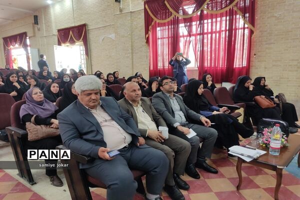 دیدار مدیرکل آموزش و پرورش استان فارس به همراه قرارگاه جهادی عدالت تربیتی و نصیب آموزشی با فرهنگیان شهرستان سروستان