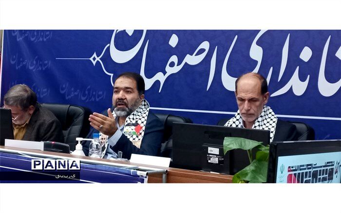 دانش‌آموزان اولویت‌های اصلی و ناب اسلامی و ایرانی را برای خود مدنظر قرار دهند