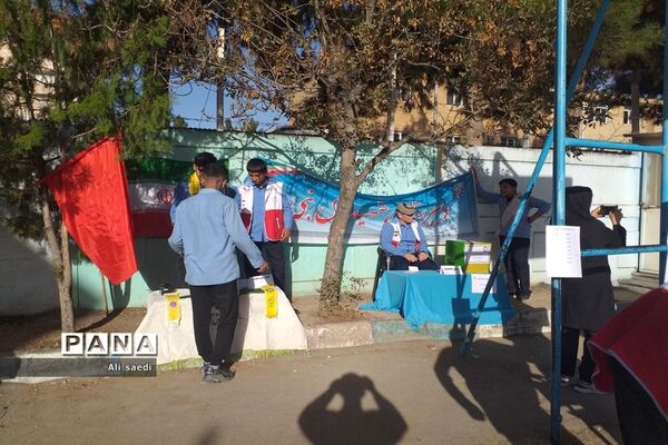 برگزاری انتخابات شورای دانش‌آموزی و شورای دانش‌آموزی هلال احمردبیرستان شهید آل نبی شهرستان بجنورد