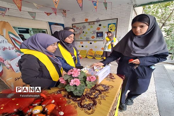 انتخابات شورای دانش‌آموزی در دبیرستان وحدت منطقه ۱۳