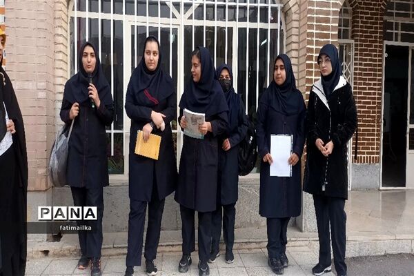 مراسم نمادین انتخابات شورای دانش‌آموزی در شهرستان فیروزکوه