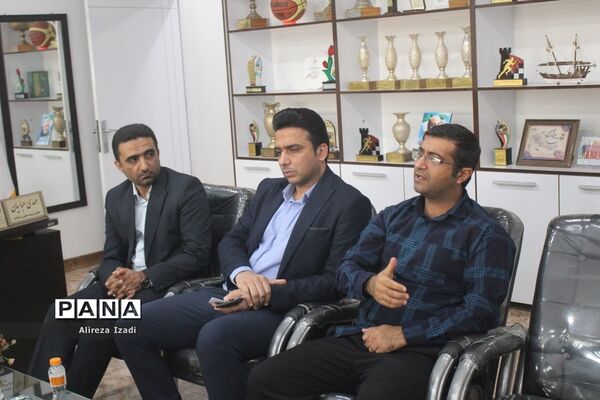 جلسه هماهنگی معاونت تربیت‌بدنی و سلامت آموزش و پرورش استان بوشهر با هیات دو و میدانی