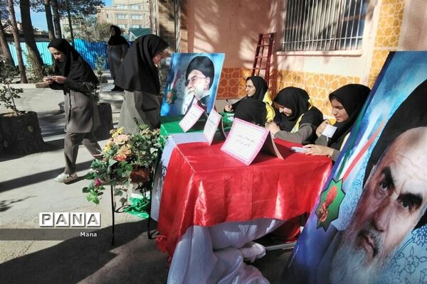 انتخابات شورای دانش‌آموزی در دبیرستان نمونه دولتی اندیشه شهرستان کاشمر