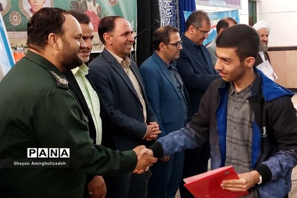 مراسم یادواره شهدای دانش‌آموز در شهرستان قرچک