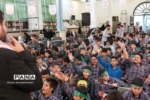 مراسم یادواره شهدای دانش‌آموز در شهرستان قرچک