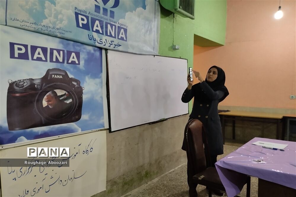 برگزاری کارگاه آموزش خبرنویسی ویژه دانش‌آموزان دختر در کانون شهدای فرهنگی ملارد