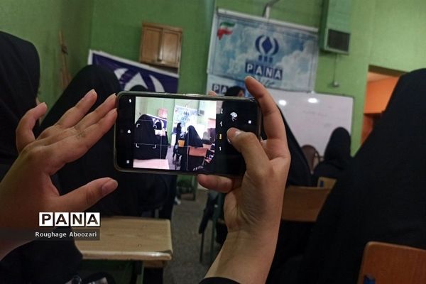 برگزاری کارگاه آموزش خبرنویسی ویژه دانش‌آموزان دختر در کانون شهدای فرهنگی ملارد