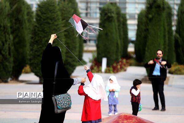 پویش  دانش‌آموزی پرواز بادبادک‌ها برای کودکان غزه