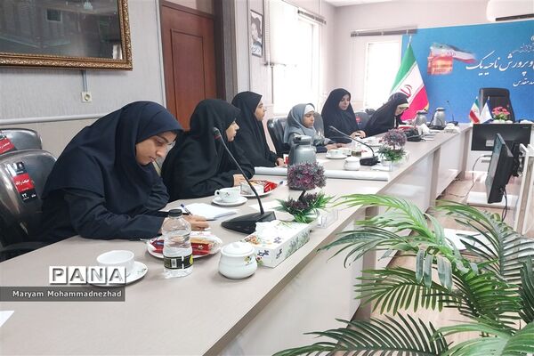 جلسه آشنایی دانش‌آموزان خبرنگار با خبرنویسی