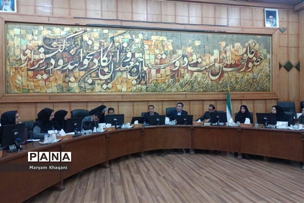 گردهمایی معاونان و کارشناسان حوزه آموزش ابتدایی استان فارس
