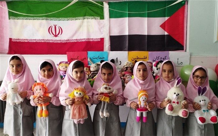 حمایت و همدردی دانش‌آموزان ناحیه ۲ بهارستان با کودکان فلسطینی/ فیلم