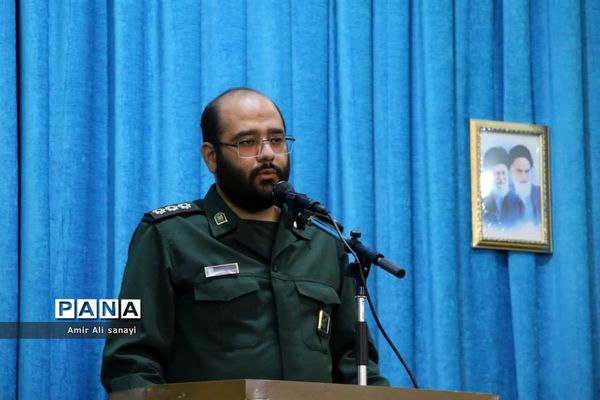 برپایی نماز جمعه در آستانه فرارسیدن روز دانش‌آموز