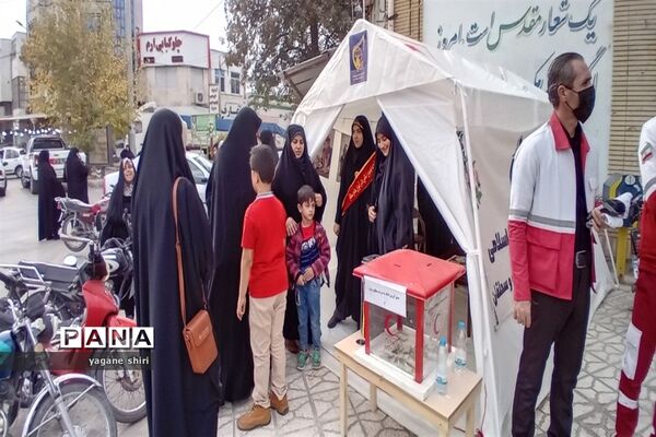 شرکت دانش‌آموزان شهرستان مانه وسملقان درنمازعبادی وسیاسی جمعه