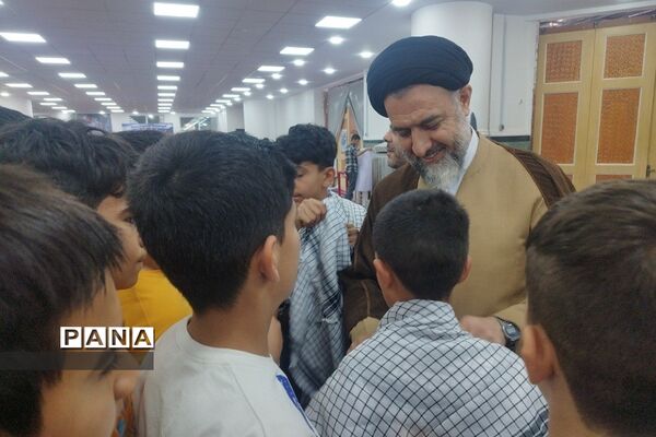 اردوی دانش‌آموزی در مصلی امام خمینی شهریار