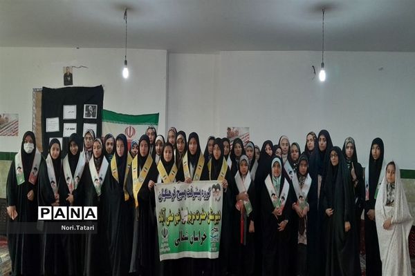 حضور پرشور فرهنگیان و دانش‌آموزان شهرستان بام و صفی آباد در نماز جمعه